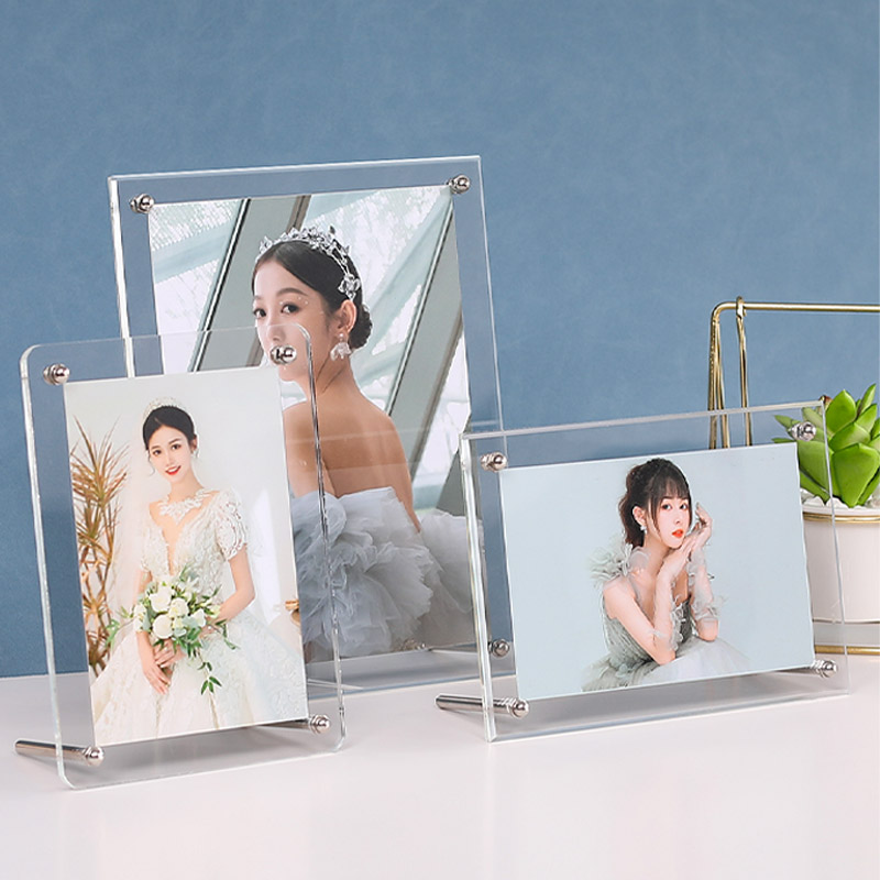 Crystal clear acrylic photo frame