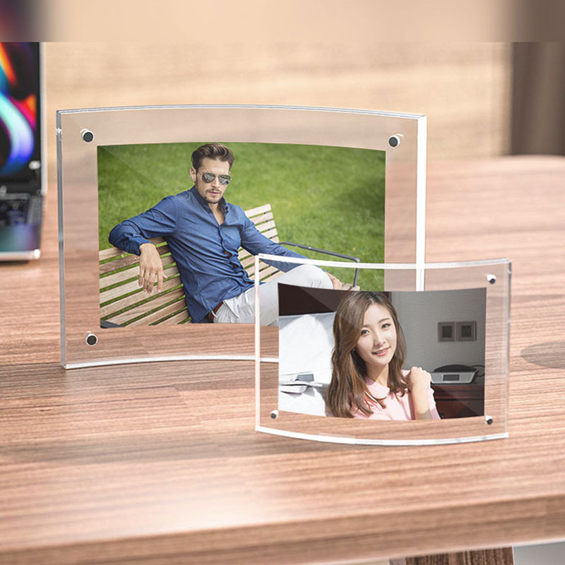 Arc-shaped transparent acrylic photo frame