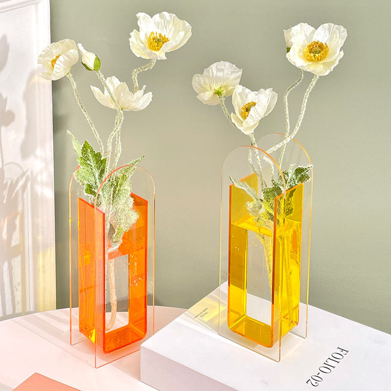 Acrylic light luxury dried flower vase